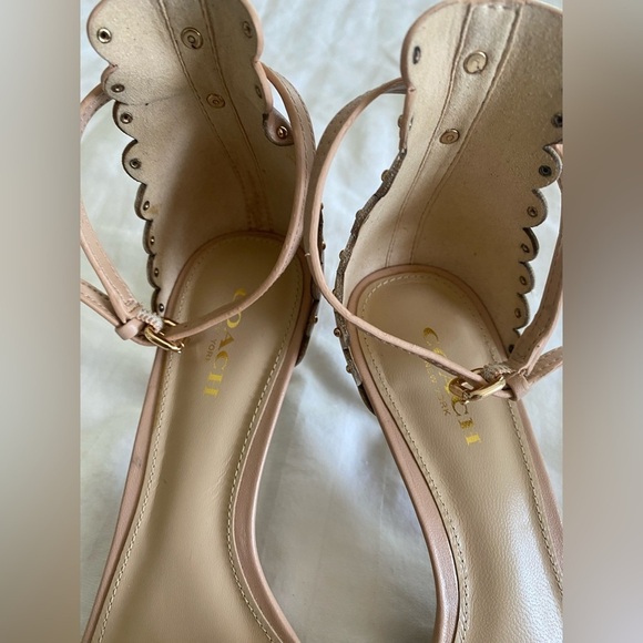 Coach Blush Pink Leather Scalloped Studded Ankle Strap Heels – Size 6.5B - Picture 4 of 13